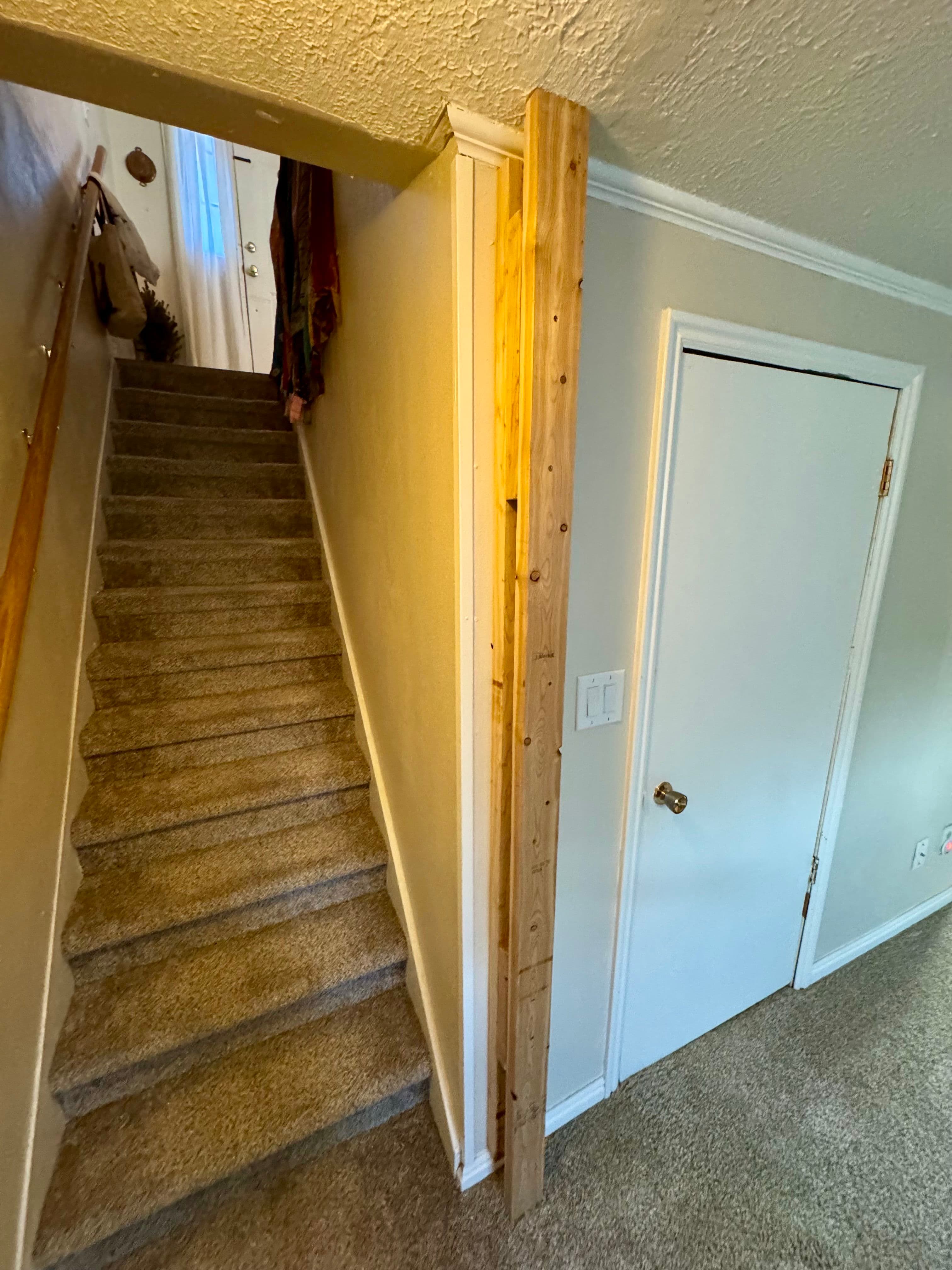 Project Improving Home Functionality with a Custom Wall for an Accordion Door image