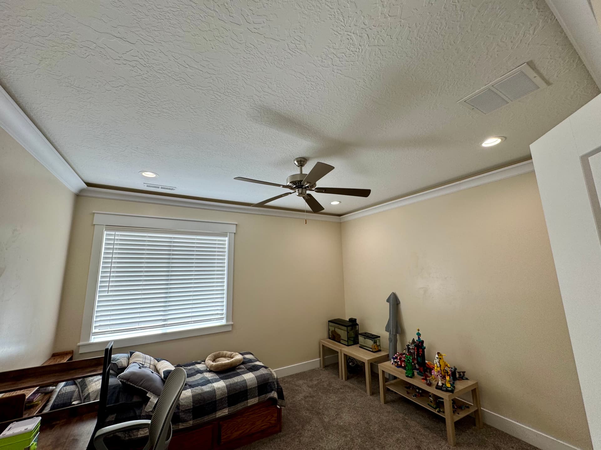 Gallery photos for Crown Moulding Install Ready for LED Lighting: Image #1